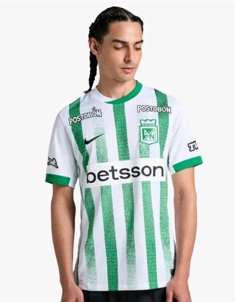 Camiseta de fútbol colombiana unisex Atlético Nacional 2025 talla L Imported - Image 3