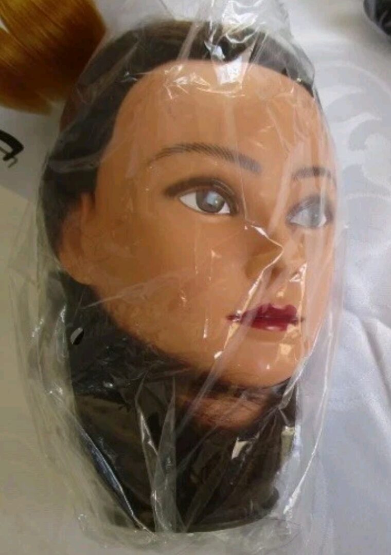 Mannequin head for cosmetology training, hairdressing 26”-28” - Image 4