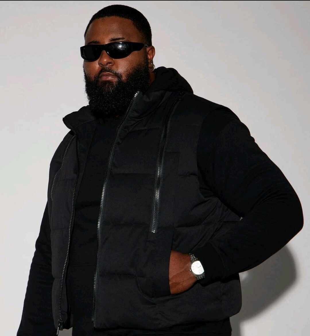 Lucid Zip Up Puffer Vest - Black Size M - Image 8