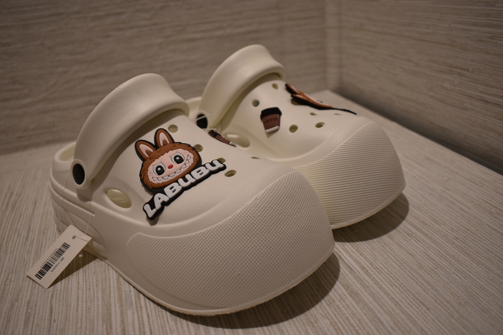 Crocs Classic Platform Women's Clogs - La BUBU,36-37 Imported White - Image 4